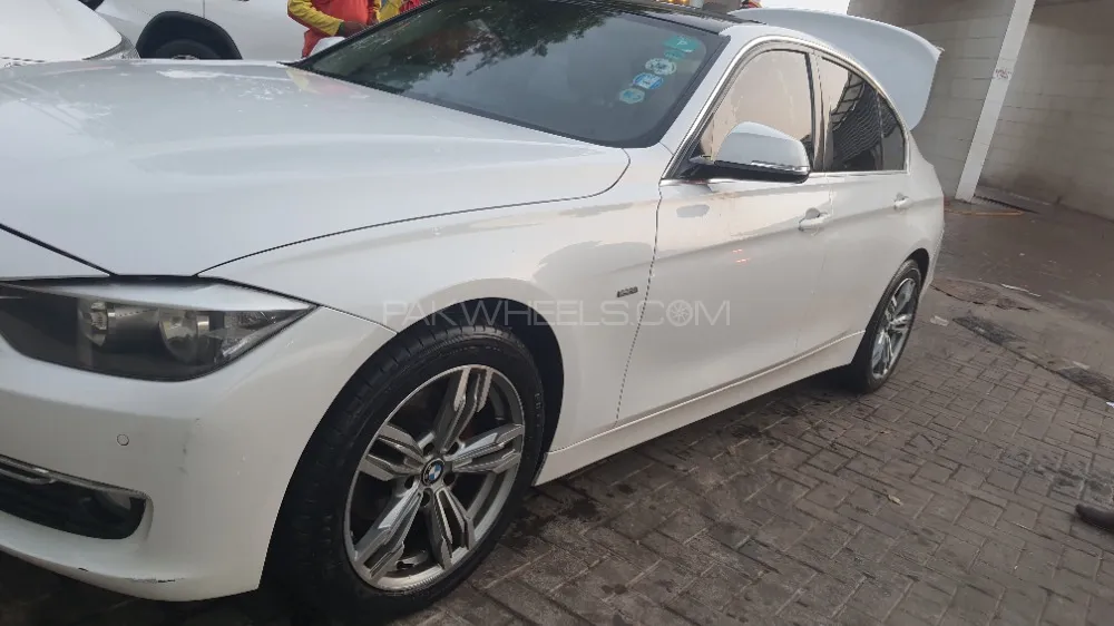 BMW 3 Series 2013 for Sale in Karachi Image-1