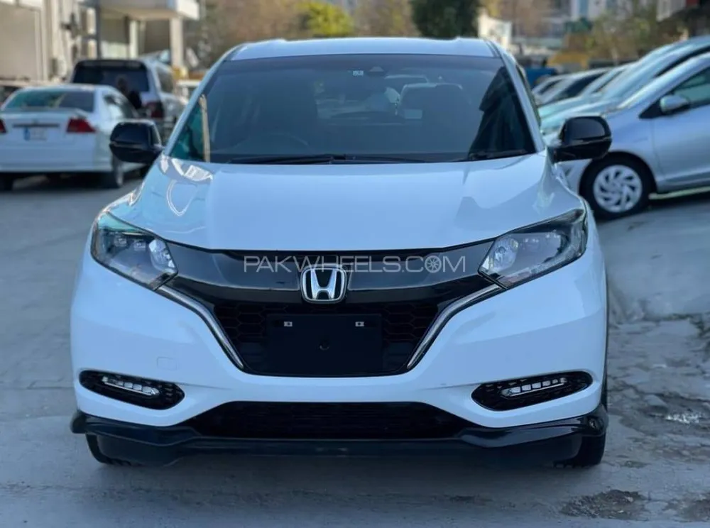 Honda Vezel 2017 for Sale in Islamabad Image-1