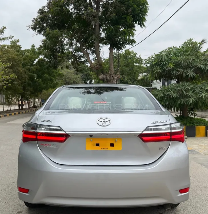 Toyota Corolla 2019 for Sale in Karachi Image-1