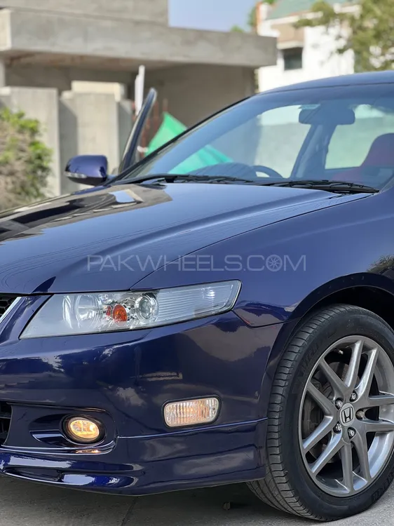 Honda Accord 2004 for Sale in Lahore Image-1