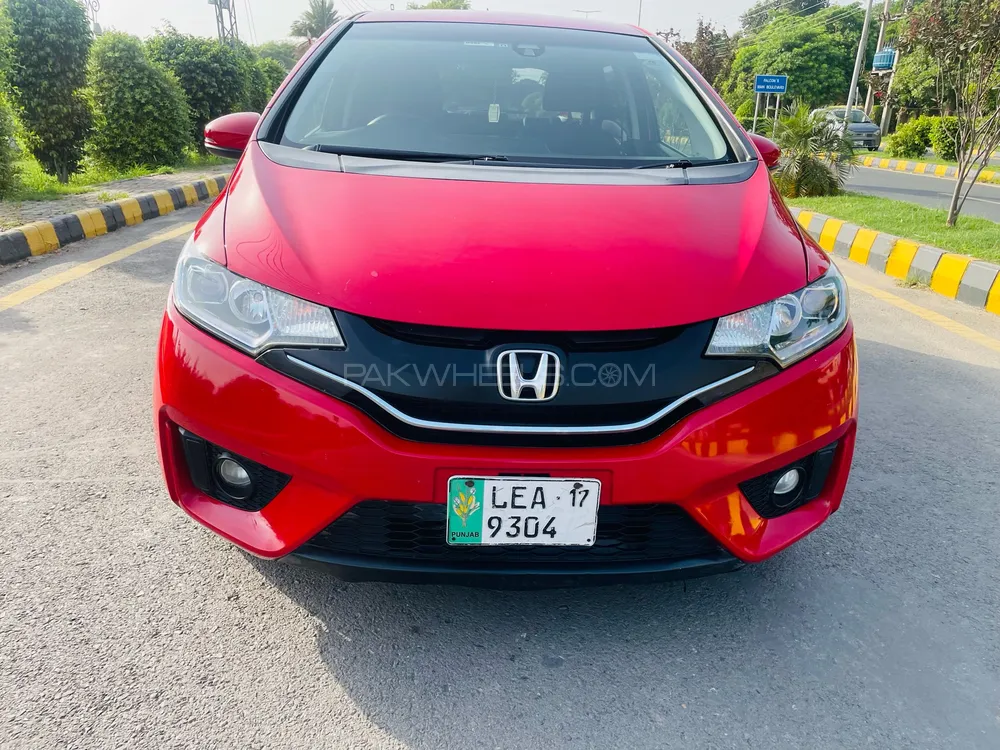 Honda Fit 2013 for Sale in Lahore Image-1