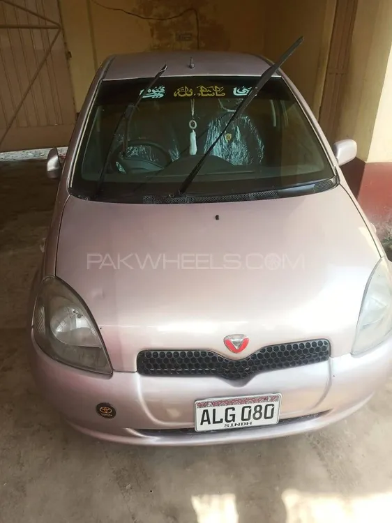Toyota Vitz 2001 for Sale in Charsadda Image-1