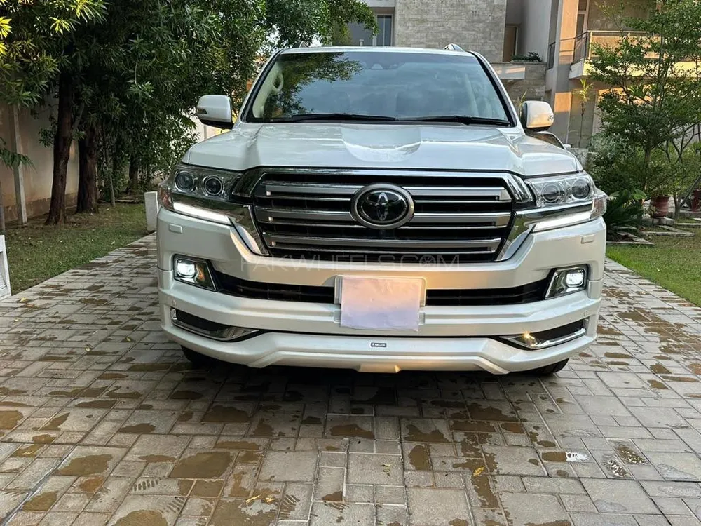 Toyota Land Cruiser 2019 for Sale in Islamabad Image-1