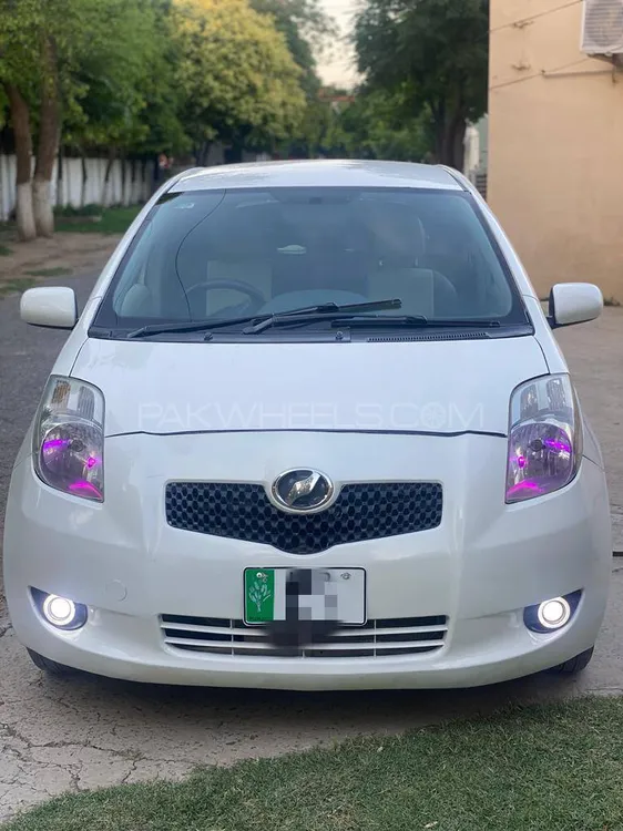 Toyota Vitz 2005 for Sale in Sargodha Image-1