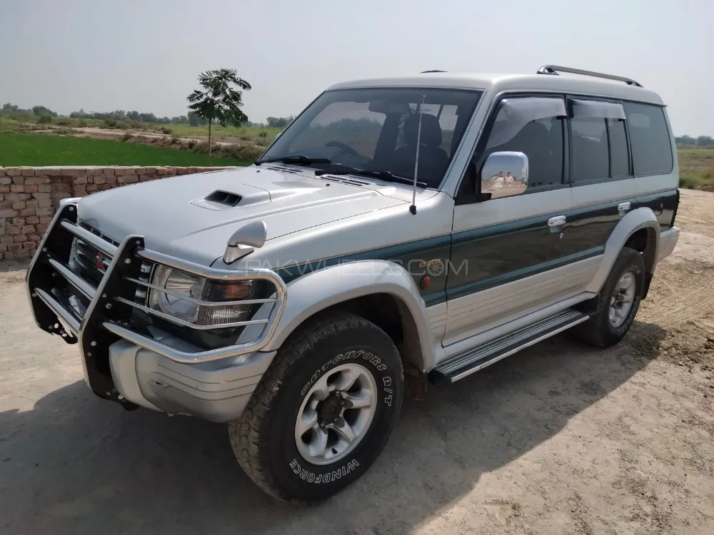 Mitsubishi Pajero 1997 for Sale in Jaranwala Image-1