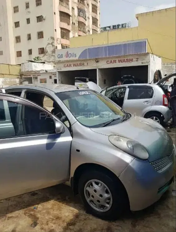 Nissan March 2004 for Sale in Karachi Image-1