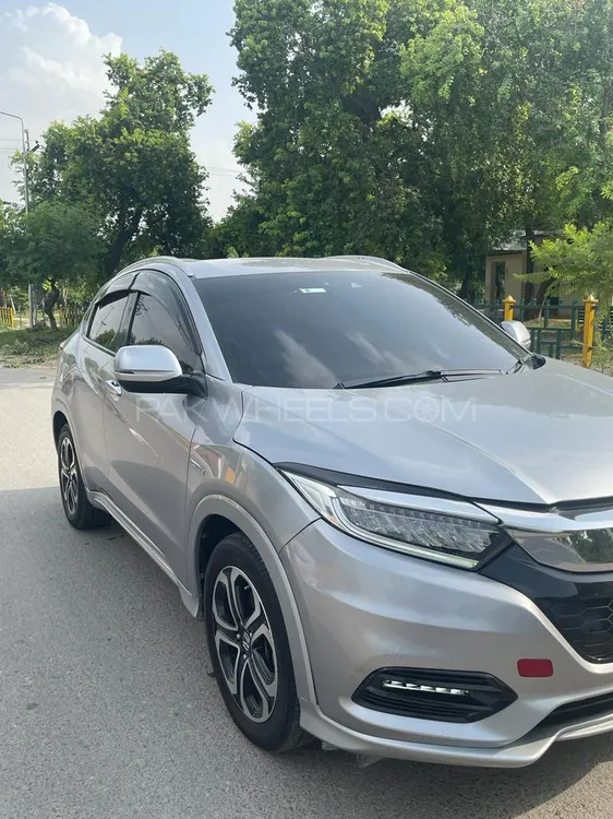 Honda Vezel 2017 for Sale in Rawalpindi Image-1