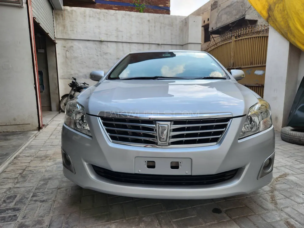 Toyota Premio 2011 for Sale in Okara Image-1