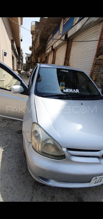 Toyota Platz 2003 for Sale in Gujranwala Image-1