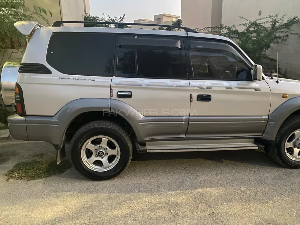 Toyota Prado 1997 for Sale in Karachi Image-1