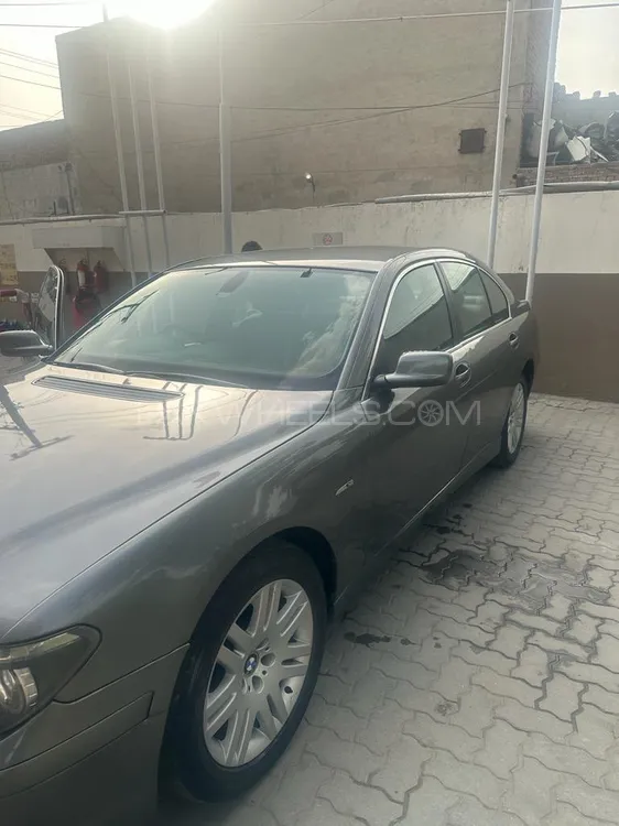 BMW 7 Series 2004 for Sale in Faisalabad Image-1