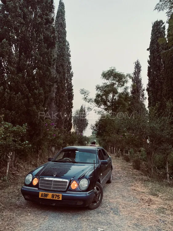 Mercedes Benz E Class 1998 for Sale in Haripur Image-1