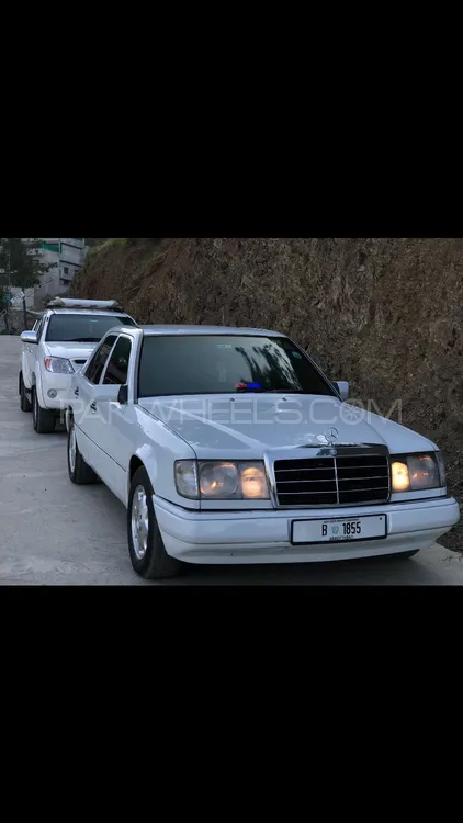 Mercedes Benz E Class 1993 for Sale in Abbottabad Image-1