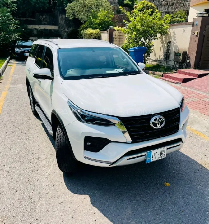 Toyota Fortuner 2022 for Sale in Sialkot Image-1