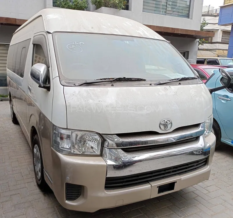 Toyota Hiace 2018 for Sale in Karachi Image-1