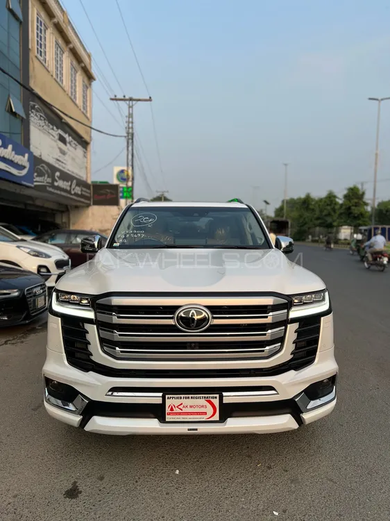Toyota Land Cruiser 2023 for Sale in Lahore Image-1