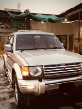 Mitsubishi Pajero Exceed 3.5 1992 for Sale