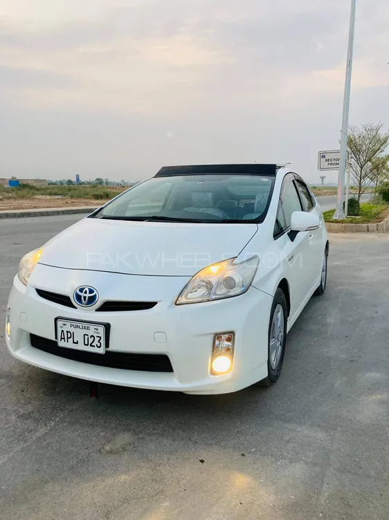 Toyota Prius 2009 for Sale in Peshawar Image-1