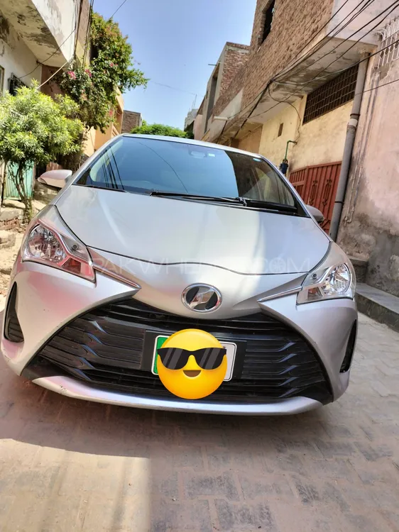 Toyota Vitz 2017 for Sale in Multan Image-1