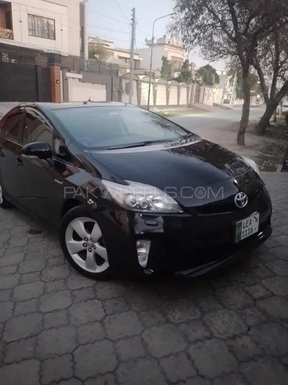 Toyota Prius 2012 for Sale in Karachi Image-1