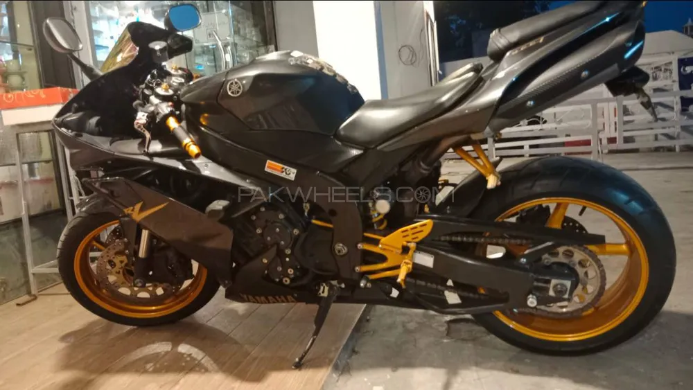 Yamaha YZF-R1 2008 for Sale Image-1