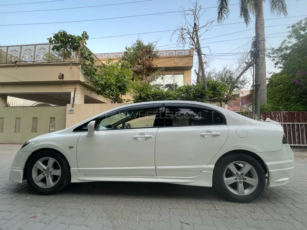 Honda Civic 2009 for Sale in Lahore Image-1