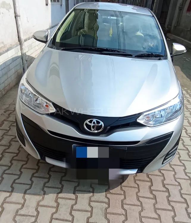 Toyota Yaris Sedan 2021 for Sale in Peshawar Image-1
