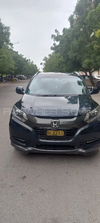 Honda Vezel 2018 for Sale in Karachi Image-1