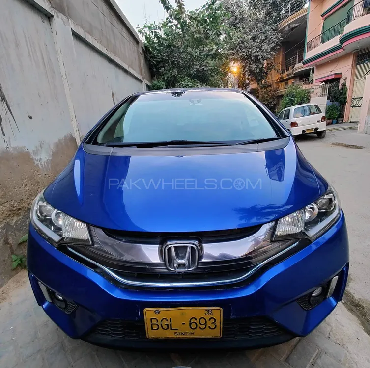 Honda Fit 2013 for Sale in Karachi Image-1