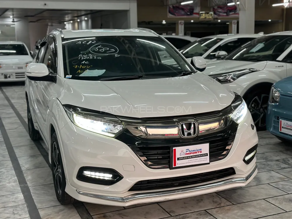 Honda Vezel 2018 for Sale in Mardan Image-1