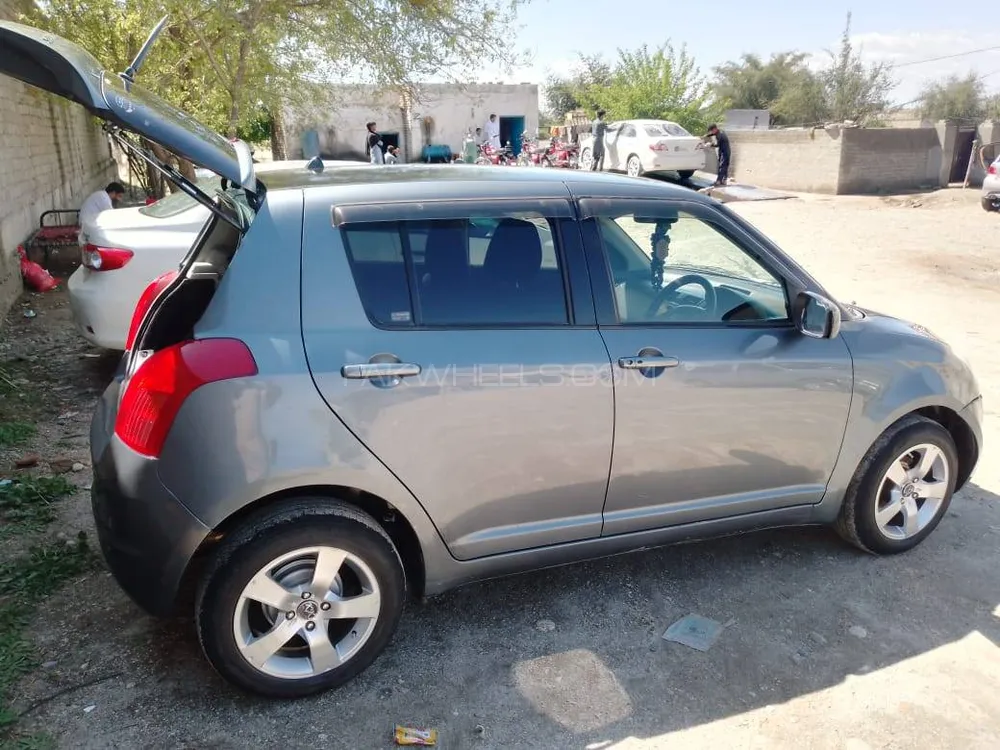 Suzuki Swift 2005 for Sale in Karak Image-1