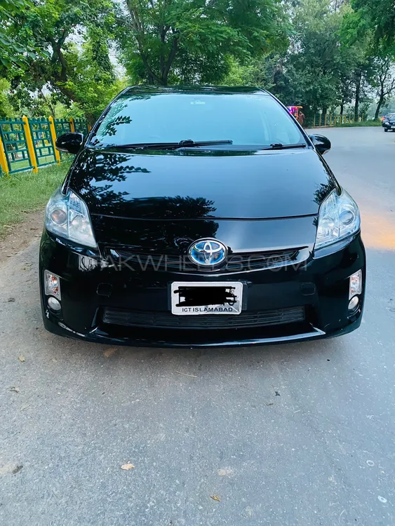 Toyota Prius 2010 for Sale in Islamabad Image-1