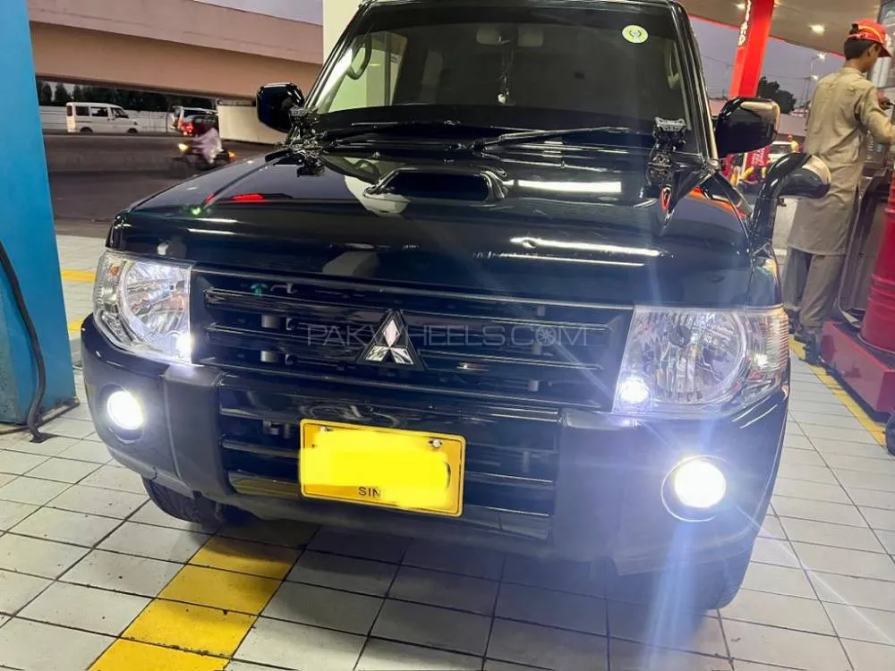 Mitsubishi Pajero Mini 2012 for Sale in Karachi Image-1