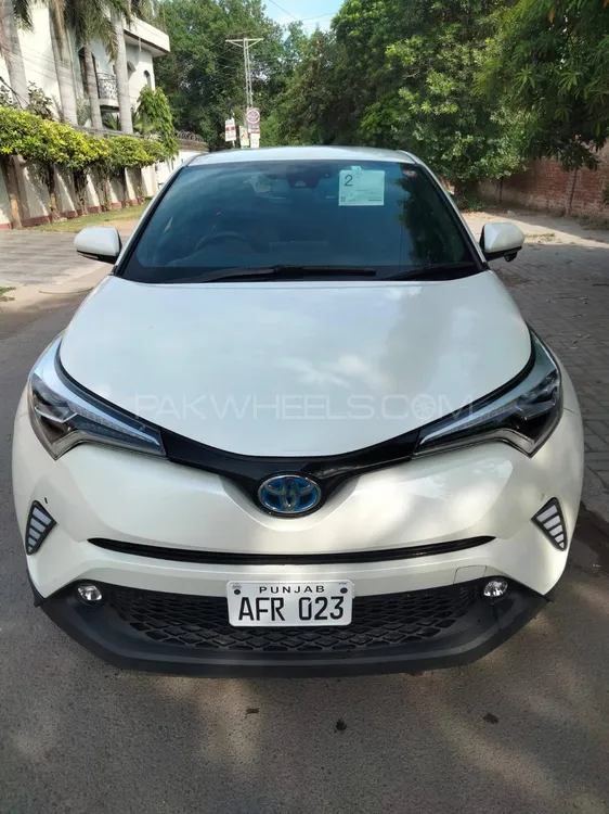 Toyota C-HR 2018 for Sale in Lahore Image-1