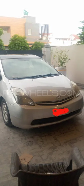 Toyota Prius 2009 for Sale in Lahore Image-1