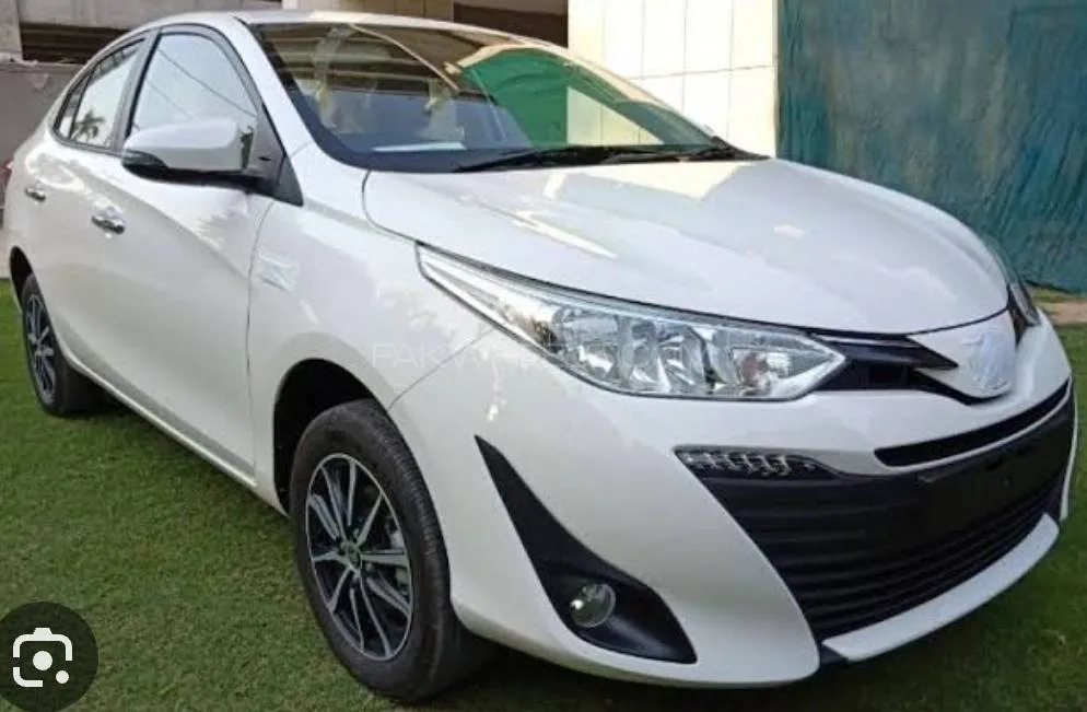 Toyota Yaris Sedan 2021 for Sale in Peshawar Image-1