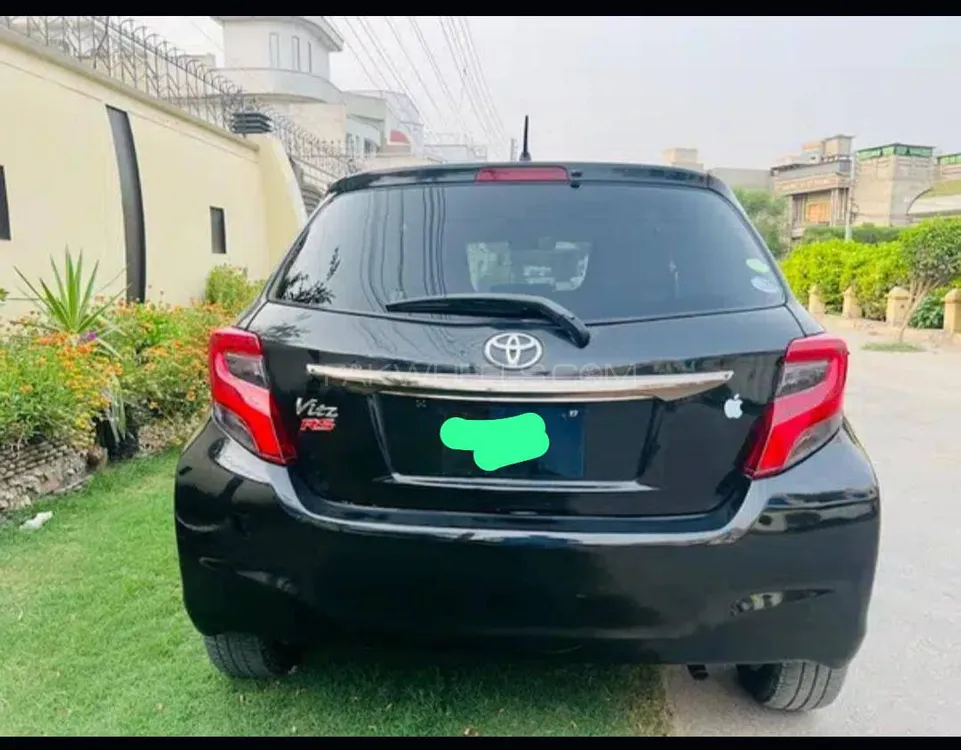 Toyota Vitz 2014 for Sale in Bahawalpur Image-1