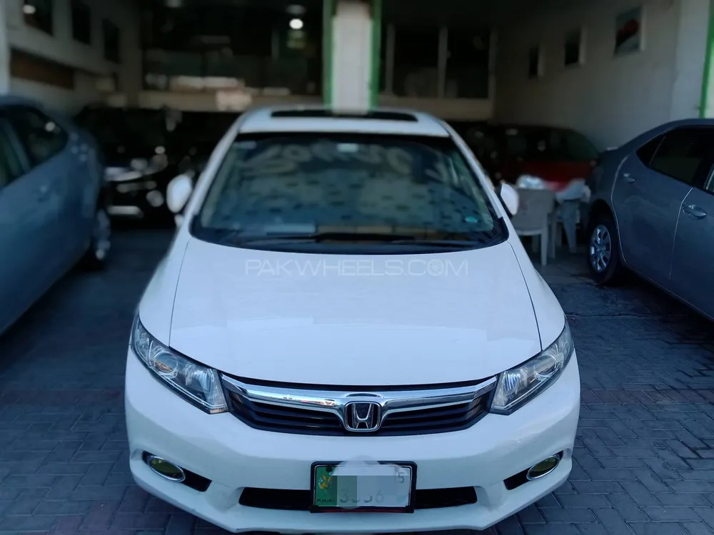 Honda Civic 2015 for Sale in Lahore Image-1