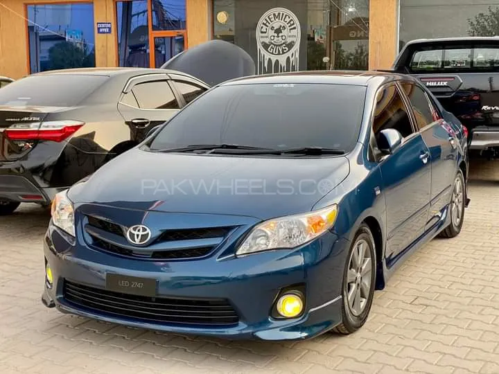 Toyota Corolla 2012 for Sale in Peshawar Image-1
