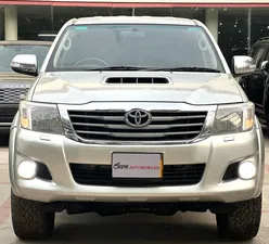 Toyota Hilux Invincible 2011 for Sale