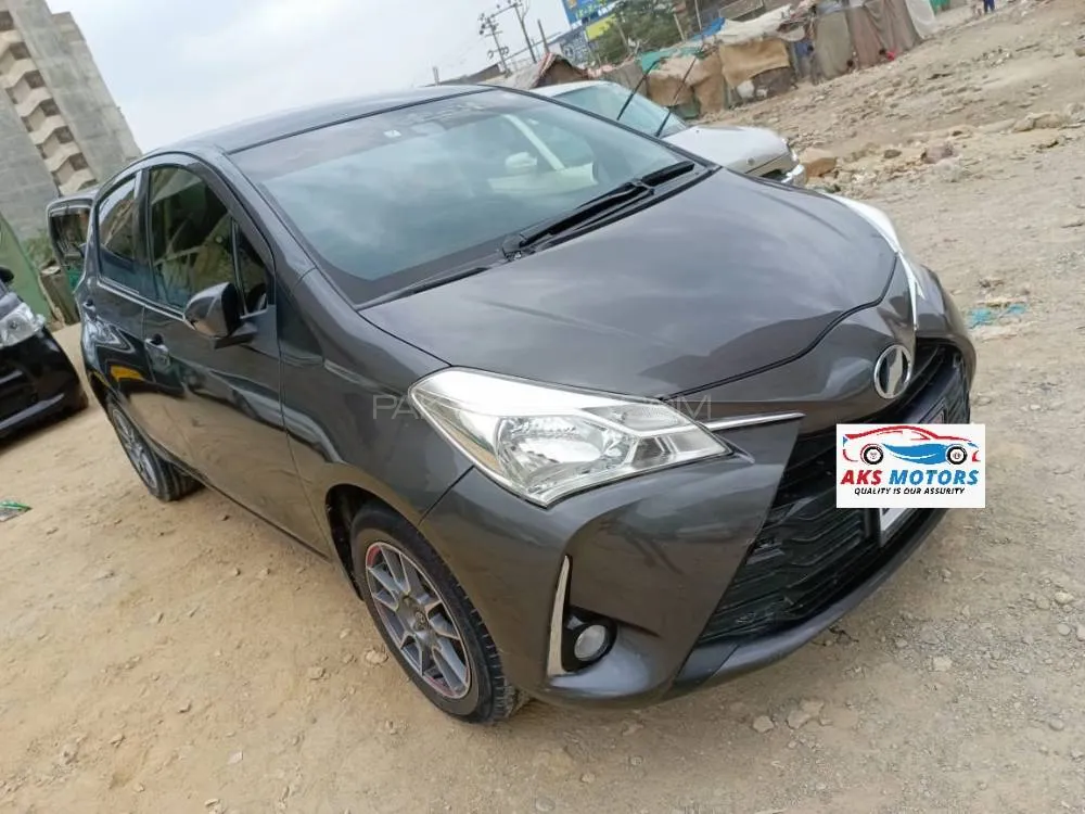 Toyota Vitz 2017 for Sale in Karachi Image-1