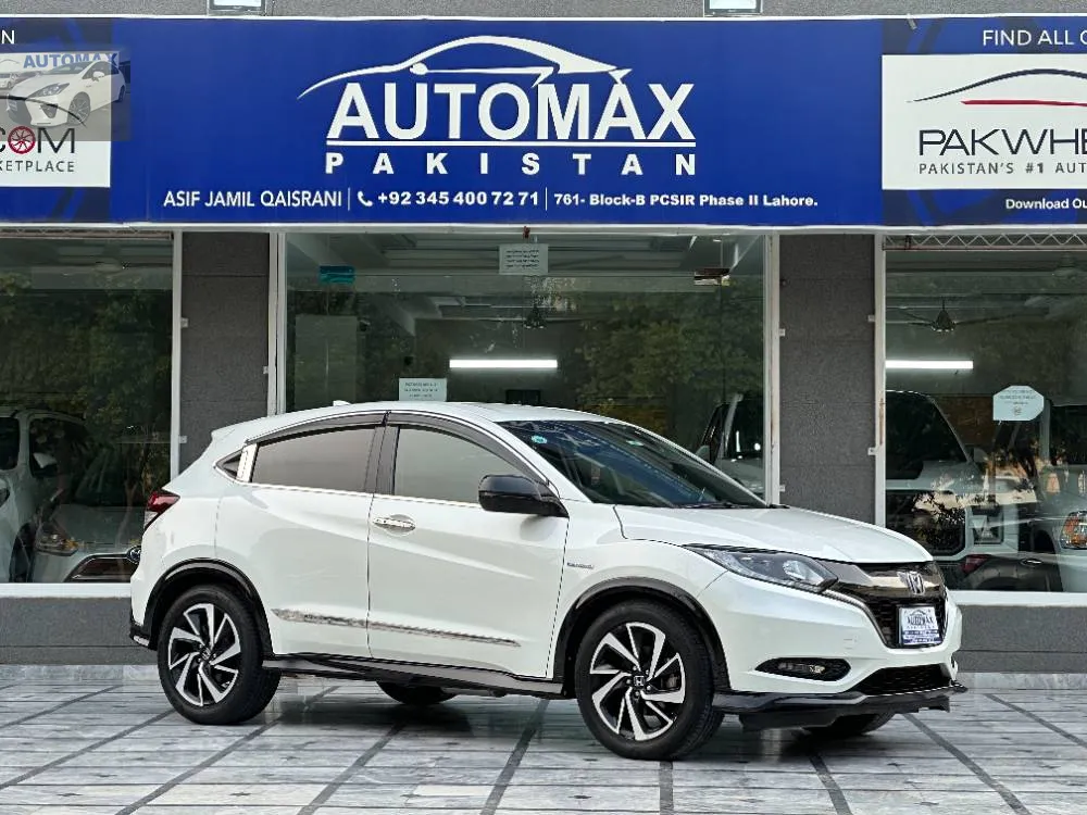 Honda Vezel 2016 for Sale in Lahore Image-1