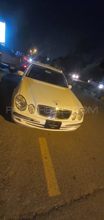 Mercedes Benz E Class 2005 for Sale in Islamabad Image-1
