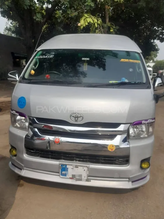 Toyota Hiace 2010 for Sale in Gujranwala Image-1
