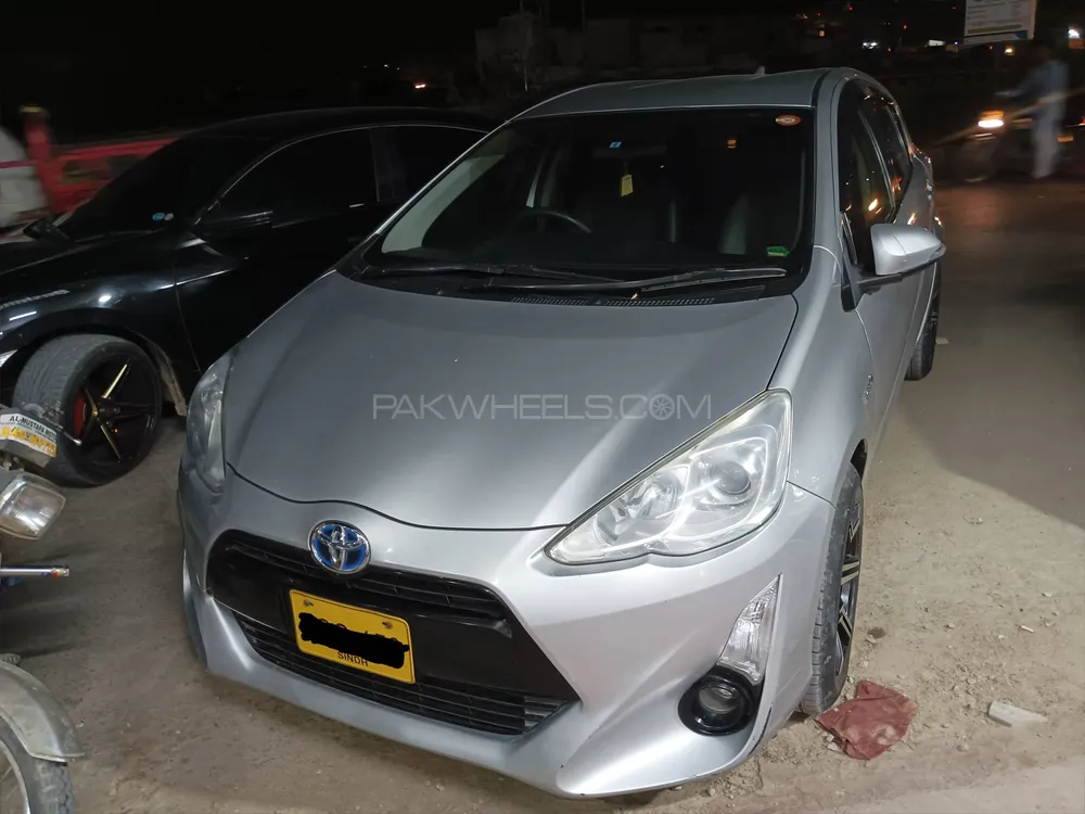 Toyota Aqua 2015 for Sale in Hyderabad Image-1