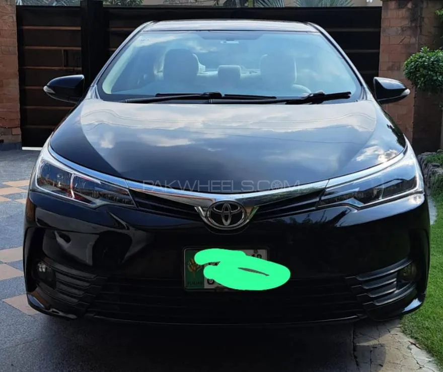 Toyota Corolla 2018 for Sale in Lahore Image-1