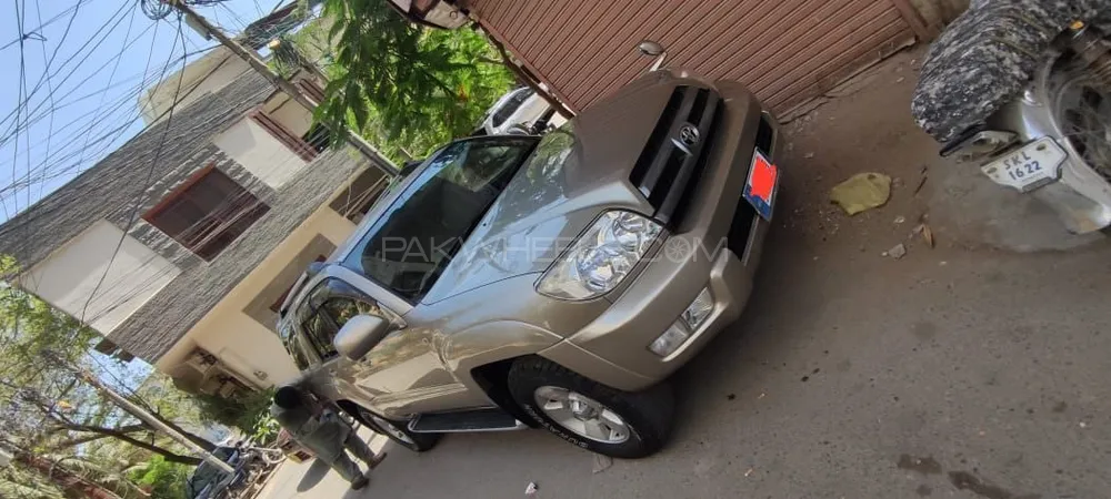 Toyota Surf 2002 for Sale in Karachi Image-1