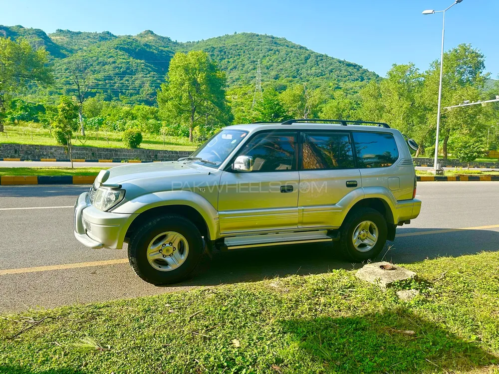 Toyota Prado 2000 for Sale in Islamabad Image-1