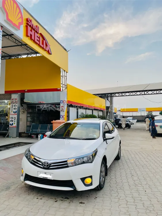 Toyota Corolla 2016 for Sale in Peshawar Image-1