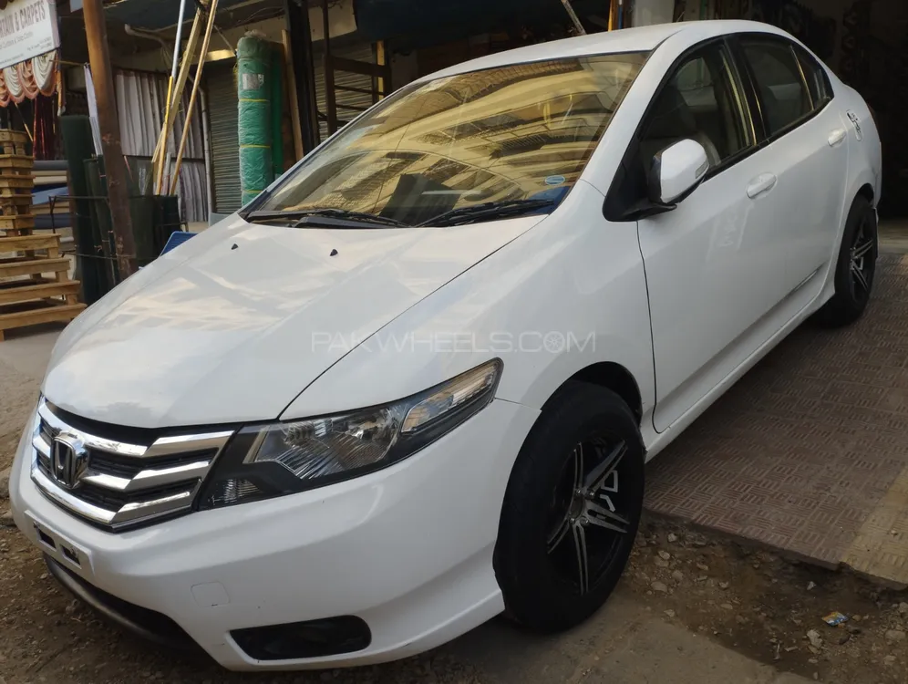 Honda City 2016 for Sale in Hyderabad Image-1